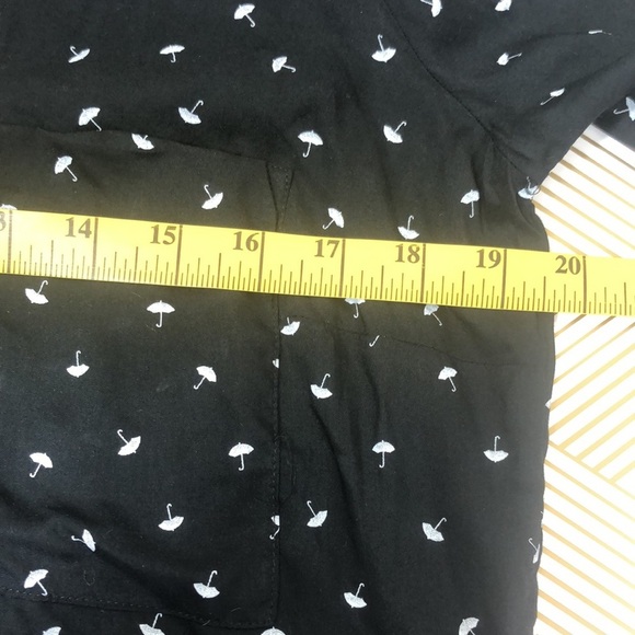 Clock house button down - Picture 3 of 8